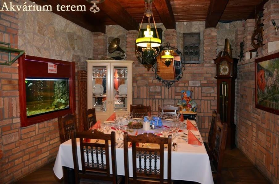 Castle Wellness Resort Sosto Nyiregyhaza Ngoại thất bức ảnh