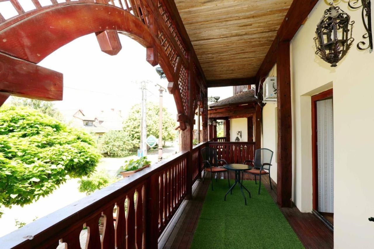 Castle Wellness Resort Sosto Nyiregyhaza Ngoại thất bức ảnh
